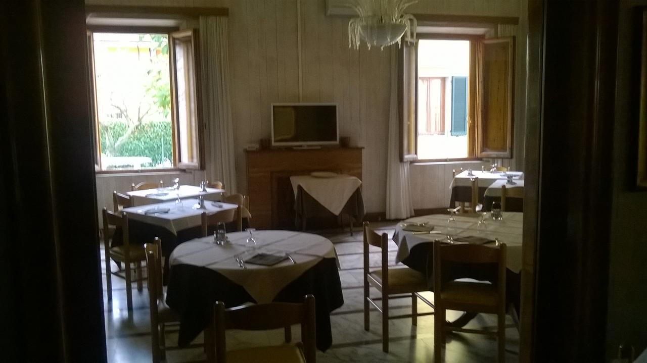 Hotel Da Beppe Chiesina Uzzanese Exterior foto